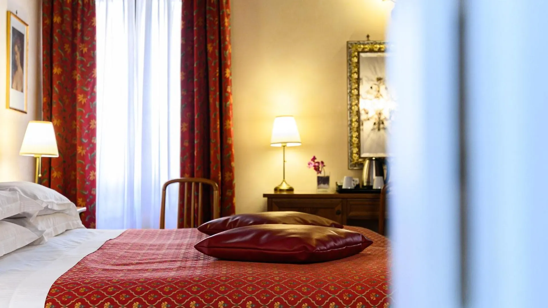 Domus Julia Hotel Rome 3*,