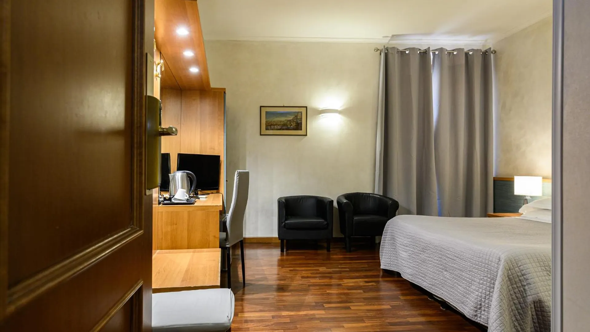 Domus Julia Hotel Rome 3*,