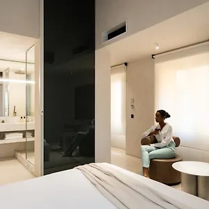 Otel Scenario, Roma