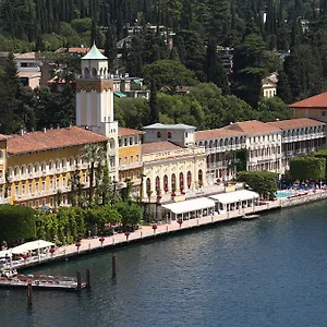 Отель Grand Gardone Гардоне Ривьера